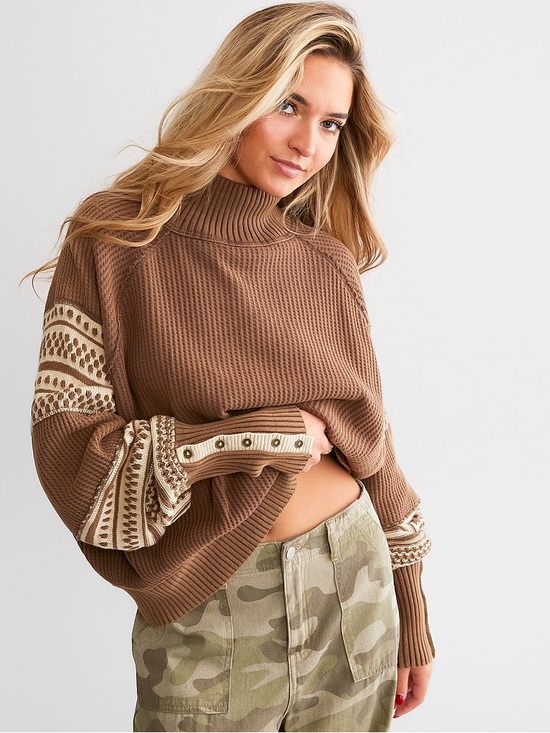 Free People Sweaters - NWT Free People Get Cozy Pullover in Hot Fudge Combo